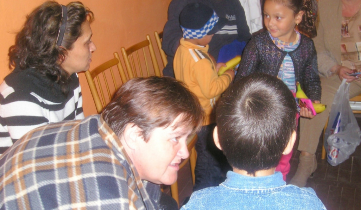Posedenie z príležitosti k úcty k starším r. 2012
