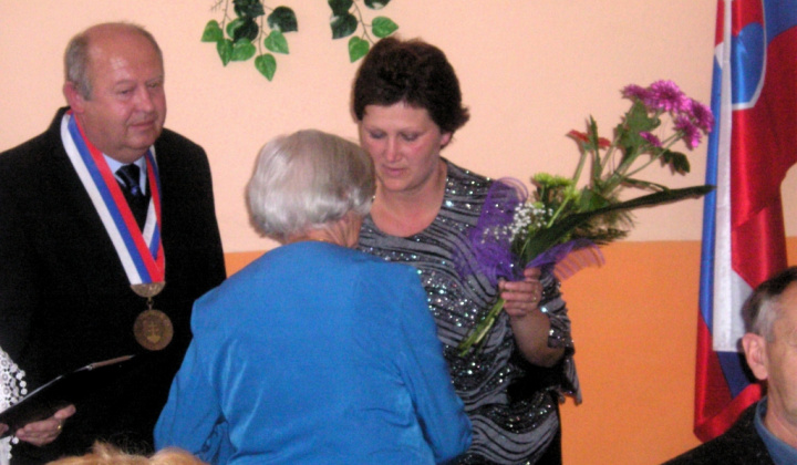 Posedenie z príležitosti k úcty k starším r. 2012