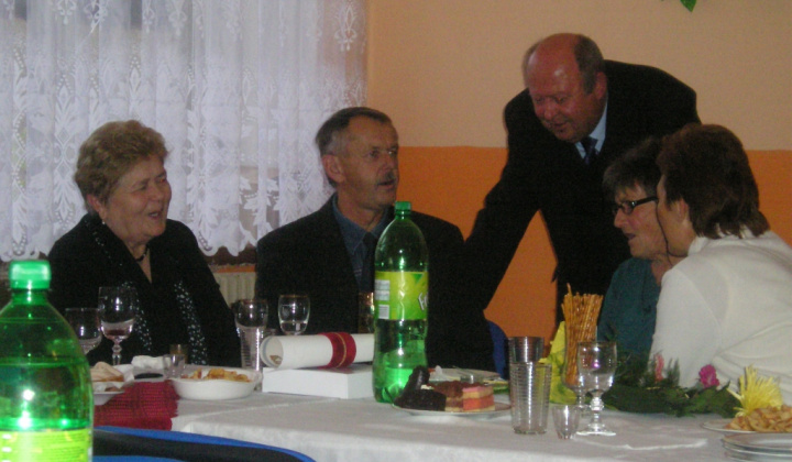 Posedenie z príležitosti k úcty k starším r. 2012