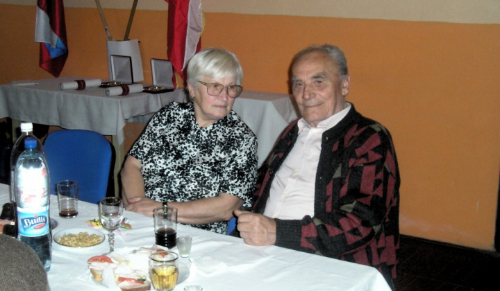 Posedenie z príležitosti k úcty k starším r. 2012
