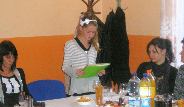 Posedenie z príležitosti k úcty k starším r. 2012