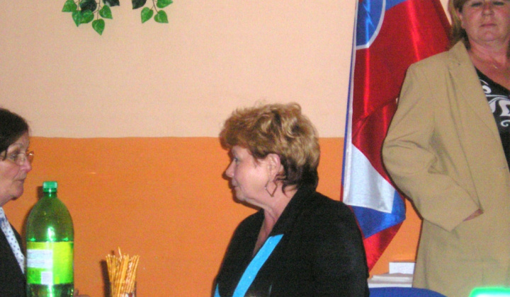 Posedenie z príležitosti k úcty k starším r. 2012