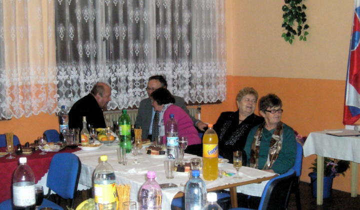 Posedenie z príležitosti k úcty k starším r. 2012
