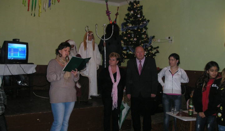 Posedenie pod jedličkou r.2011