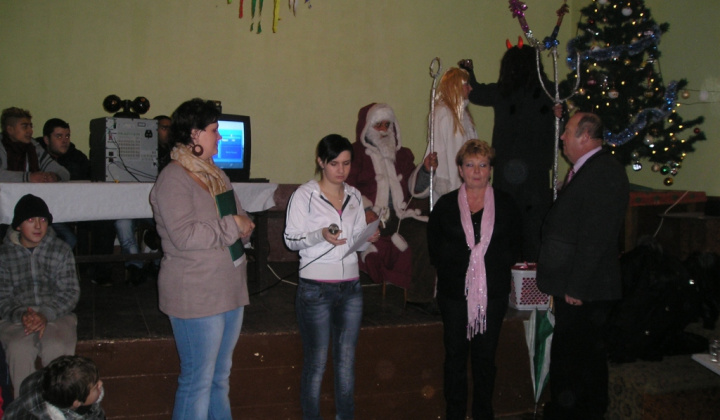 Posedenie pod jedličkou r.2011