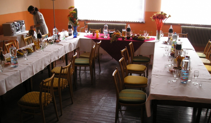 Posedenie z príležitosti úcty k starším r.2011